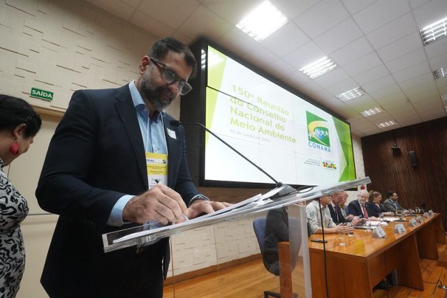 Amazonas firma protocolo com o Ministério do Meio Ambiente para fortalecer a educação ambiental e climática Amazonas firma protocolo com o Ministério do Meio Ambiente para fortalecer a educação ambiental e climática
