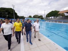 Governador Roberto Cidade anuncia ampliação do Vila Aberta para Todos também às quartas-feiras Governador Roberto Cidade anuncia ampliação do Vila Aberta para Todos também às quartas-feiras
