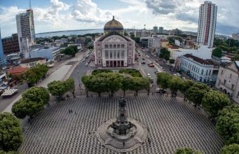 Largo de São Sebastião recebe transmissão da estreia do Brasil na Copa com shows gratuitos Largo de São Sebastião recebe transmissão da estreia do Brasil na Copa com shows gratuitos