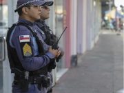 Em São Gabriel da Cachoeira, PMAM prende homem com revólver após envolvimento em acidente de trânsito Em São Gabriel da Cachoeira, PMAM prende homem com revólver após envolvimento em acidente de trânsito