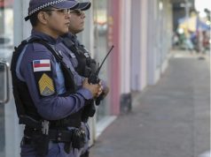 Em São Gabriel da Cachoeira, PMAM prende homem com revólver após envolvimento em acidente de trânsito Em São Gabriel da Cachoeira, PMAM prende homem com revólver após envolvimento em acidente de trânsito