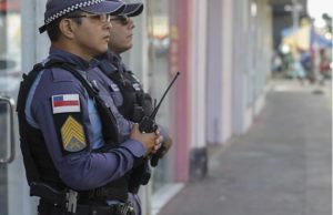 Em São Gabriel da Cachoeira, PMAM prende homem com revólver após envolvimento em acidente de trânsitoSuspeito conduzia veículo apresentando visíveis sinais de embriaguez. Em São Gabriel da Cachoeira, PMAM prende homem com revólver após envolvimento em acidente de trânsito