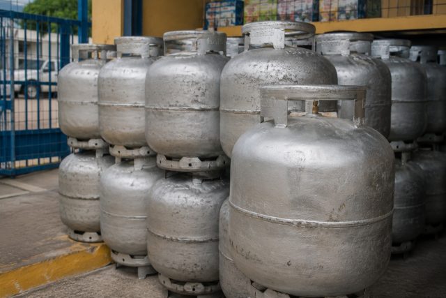 Pesquisa do Procon aponta aumento no preço do gás de cozinha em Manaus Pesquisa do Procon aponta aumento no preço do gás de cozinha em Manaus