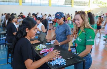 Festival de Parintins 2026: Governo do Amazonas inicia troca de alimentos por pulseiras para a Festa dos Visitantes Festival de Parintins 2026: Governo do Amazonas inicia troca de alimentos por pulseiras para a Festa dos Visitantes