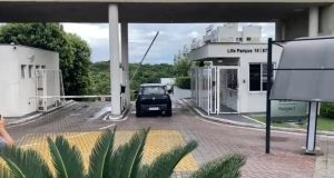 Menino de 11 anos m0rre após cair de condomínio residencial na zona Centro-Sul de ManausPolícia Civil investiga as circunstâncias da queda ocorrida em um residencial na zona Centro-Sul da capital. Menino de 11 anos m0rre após cair de condomínio residencial na zona Centro-Sul de Manaus