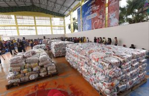 Festa dos Visitantes 2026: FPS fortalece atuação de 24 entidades sociais da Ilha Tupinambarana com doação de 28 toneladas de alimentosA iniciativa reafirma o compromisso do Governo do Amazonas com o fortalecimento da rede socioassistencial, por meio do apoio às entidades que transformam políticas públicas em atendimento direto à população. Festa dos Visitantes 2026: FPS fortalece atuação de 24 entidades sociais da Ilha Tupinambarana com doação de 28 toneladas de alimentos