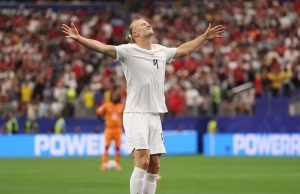 Haaland decide, Noruega vence Costa do Marfim e vai pegar o BrasilAstro norueguês chega a cinco gols e briga pela artilharia do Mundial. Haaland decide, Noruega vence Costa do Marfim e vai pegar o Brasil