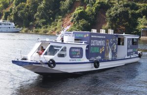 Amazonas recebe primeiro Castramóvel Fluvial do mundo para atendimento veterinário em comunidades ribeirinhasUnidade inédita vai levar castração gratuita e serviços veterinários a comunidades ribeirinhas, ampliando o acesso às políticas públicas de proteção animal. Amazonas recebe primeiro Castramóvel Fluvial do mundo para atendimento veterinário em comunidades ribeirinhas