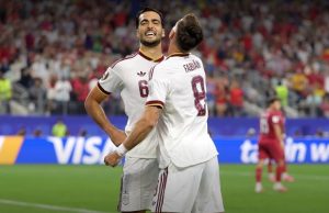 Espanha bate Portugal em possível adeus de Cristiano Ronaldo às CopasMikel Merino fez o gol da classificação às quartas no fim do 2º tempo. Espanha bate Portugal em possível adeus de Cristiano Ronaldo às Copas