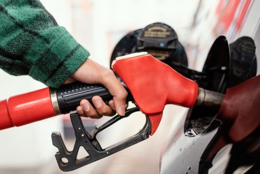 ANP cria app para motorista conferir qualidade de posto de combustível ANP cria app para motorista conferir qualidade de posto de combustível