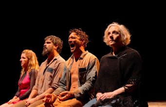 Premiado no Brasil e no exterior, espetáculo “Tom na Fazenda” abre nesta terça-feira a 2ª Mostra de Teatro Águas de Manaus Premiado no Brasil e no exterior, espetáculo “Tom na Fazenda” abre nesta terça-feira a 2ª Mostra de Teatro Águas de Manaus