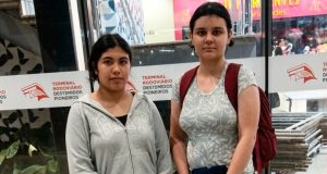 Adolescentes desaparecidas em Manaus são localizadas em Porto Velho e passam bemJovens de 17 anos estavam desaparecidas desde a última sexta-feira. Família confirmou a localização e agradeceu o apoio da população nas buscas. Adolescentes desaparecidas em Manaus
